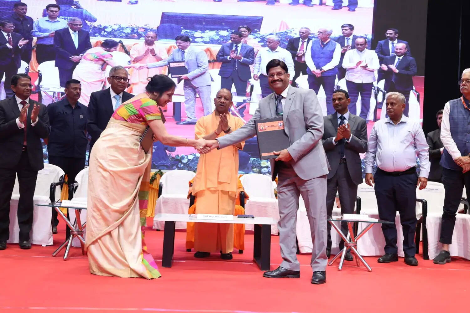 जीवन को और गतिशील कर सकती है प्रौद्योगिकी : सीएम योगी