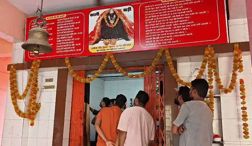 तखतपुर नगर के काली मंदिर से दानपेटी में रखी नकदी व साेने चांदी के आभूषण चाेरी, पुलिस जांच में जुटी