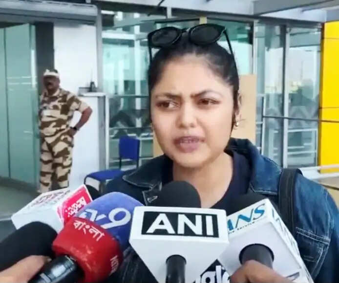 मिलन प्रधान की उम्मीदवारी पर सायनी घोष का बयान :  चुनाव से पहले लंबित मामलों और कार्रवाई को लेकर विचार जरूरी