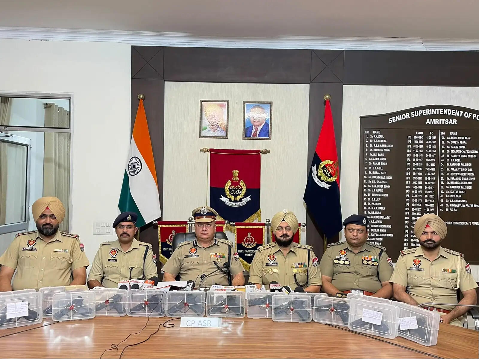 अमृतसर में अवैध हथियारों के दो नेटवर्क का पर्दाफाश, दो नाबालिगों समेत चार गिरफ्तार