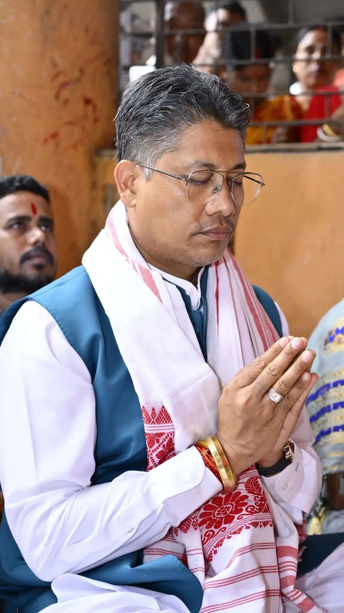सर्वाधिक समय तक प्रधानमंत्री रहने का रिकॉर्ड स्थापित करने पर नरेन्द्र मोदी के लिए विशेष पूजा-अर्चना