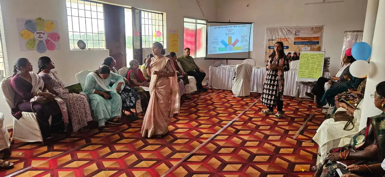 सूरजपुर : प्रोजेक्ट सक्षम के तहत छात्रावास अधीक्षिकाओं का दो दिवसीय प्रशिक्षण शुरू