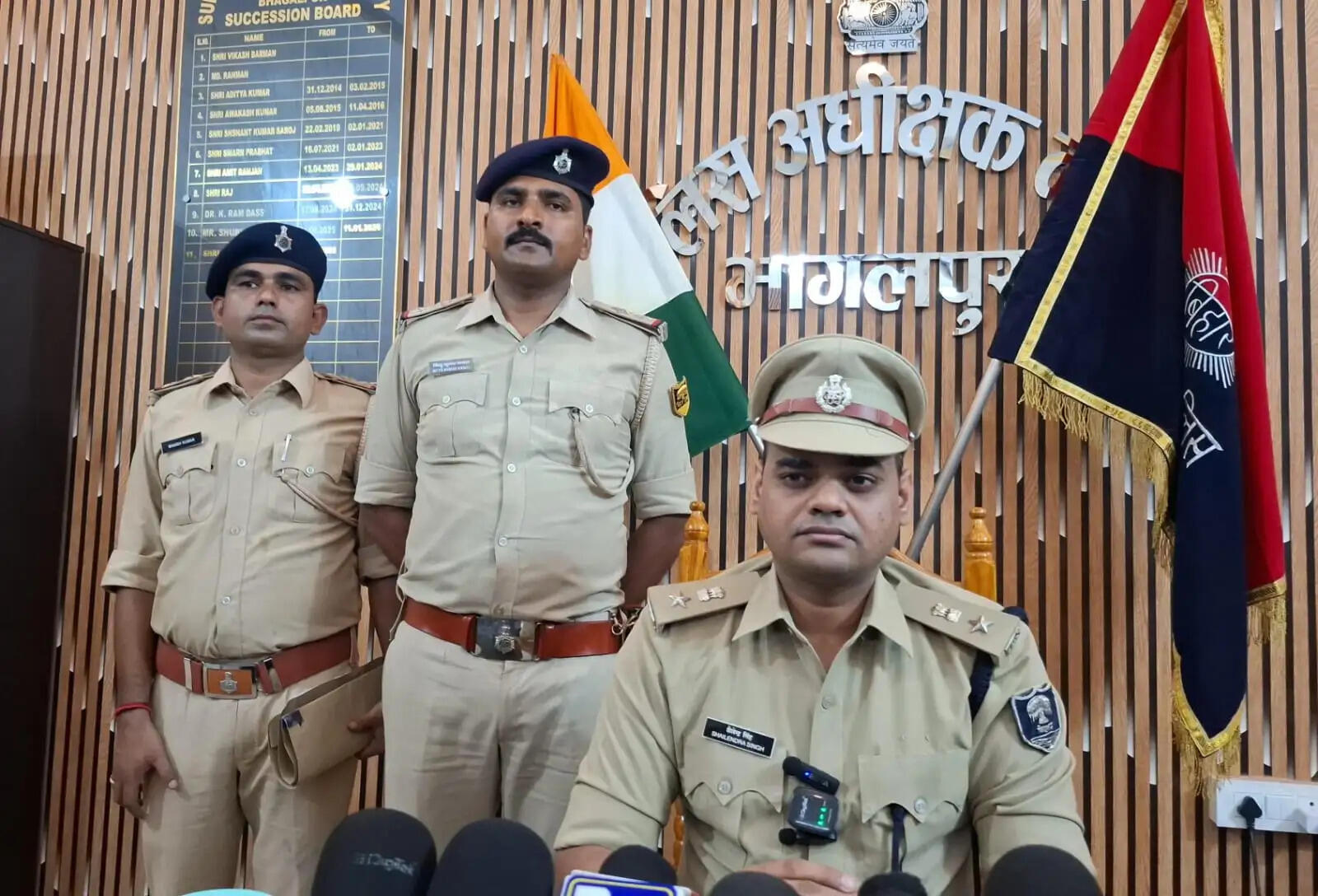 आठ घंटे में लूटकांड का खुलासा, दो अपराधी गिरफ्तार