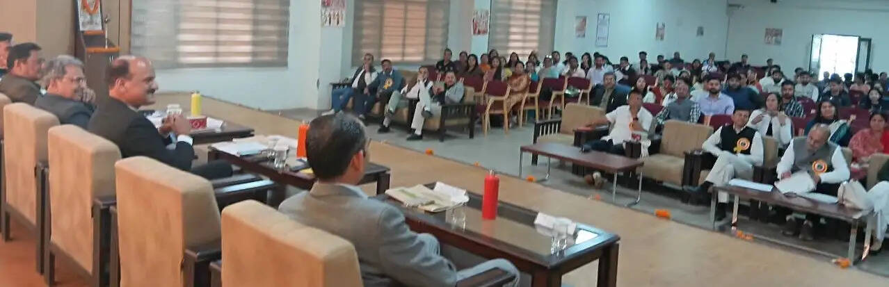 नालंदा और तक्षशिला जैसे विश्वविद्यालयों ने किया बहुविषयक और मूल्य-आधारित शिक्षा का विकास: प्रो. अवस्थी