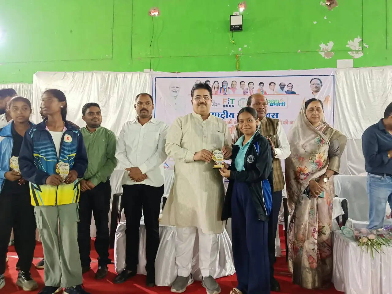 मेजर ध्यानचंद की जयंती पर मनाया गया राष्ट्रीय खेल दिवस, महापौर रामू रोहरा ने किया खिलाड़ियों का सम्मान