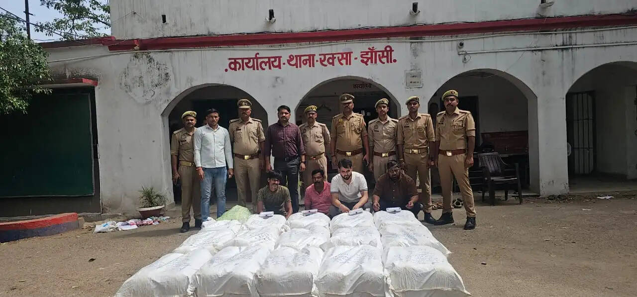झांसी : 1.75 करोड़ का 350 किग्रा अवैध गांजा बरामद