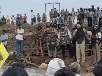 मप्र के पन्ना में 'चिता आंदोलन' पर पुलिस की कार्रवाई, 300 आंदोलनकारी हिरासत में