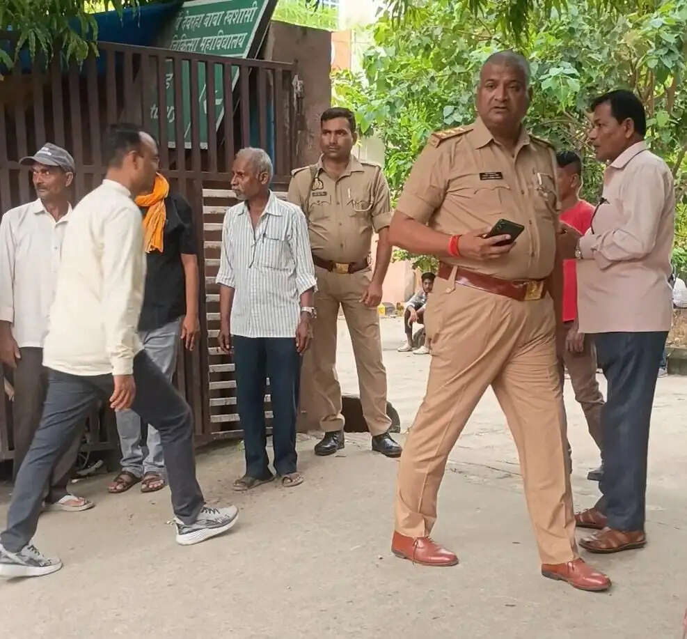 देवरिया : स्पोर्ट्स क्लास में दौड़ते समय छात्र की मौत
