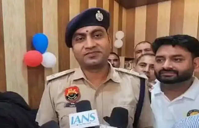 नारनाैल: संसाधनों के अभाव में प्रतिभाओं को नहीं रुकना चाहिए: एसपी दीपक कुमार