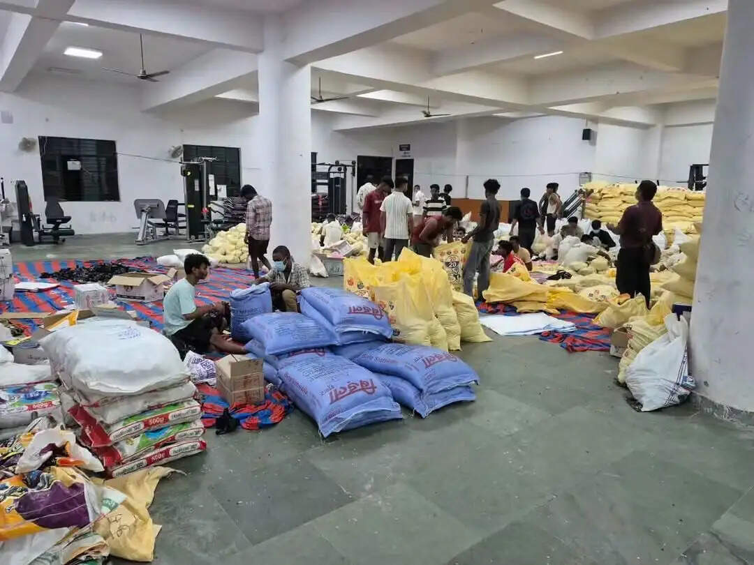 सारण में बाढ़ राहत एवं बचाव कार्य हेतु एनडीआरएफ एवं एसडीआरएफ की दस अतिरिक्त नावें तैनात