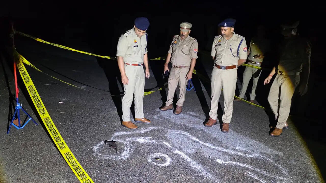 कानपुर : पुलिस और लुटेरों के बीच मुठभेड़, एक आरोपित पैर में गोली लगने से घायल