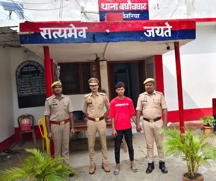 देवरिया पुलिस ने पॉक्सो एक्ट में आरोपित किया गिरफ्तार