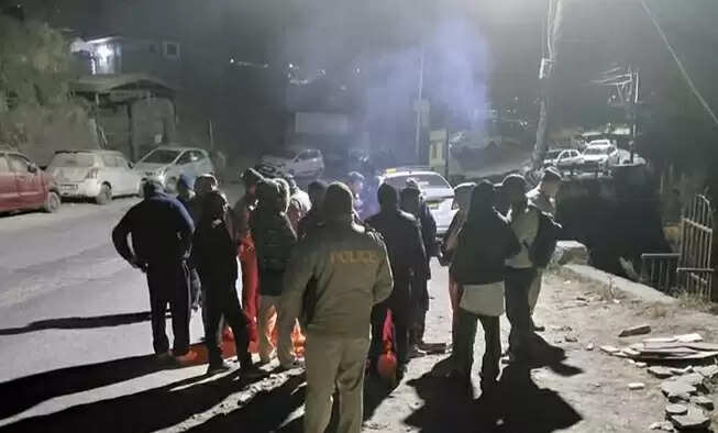 शिमला : टनल निर्माण से घरों को खतरा, मंत्री ने लिया जायजा, डीसी ने बनाई कमेटी