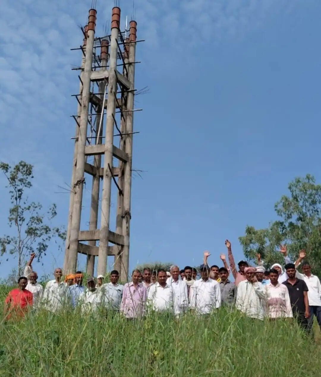 पाटड़ी में जल जीवन मिशन का कार्य ठप, दाे साल से अधूरा पड़ा पानी की टंकी का निर्माण