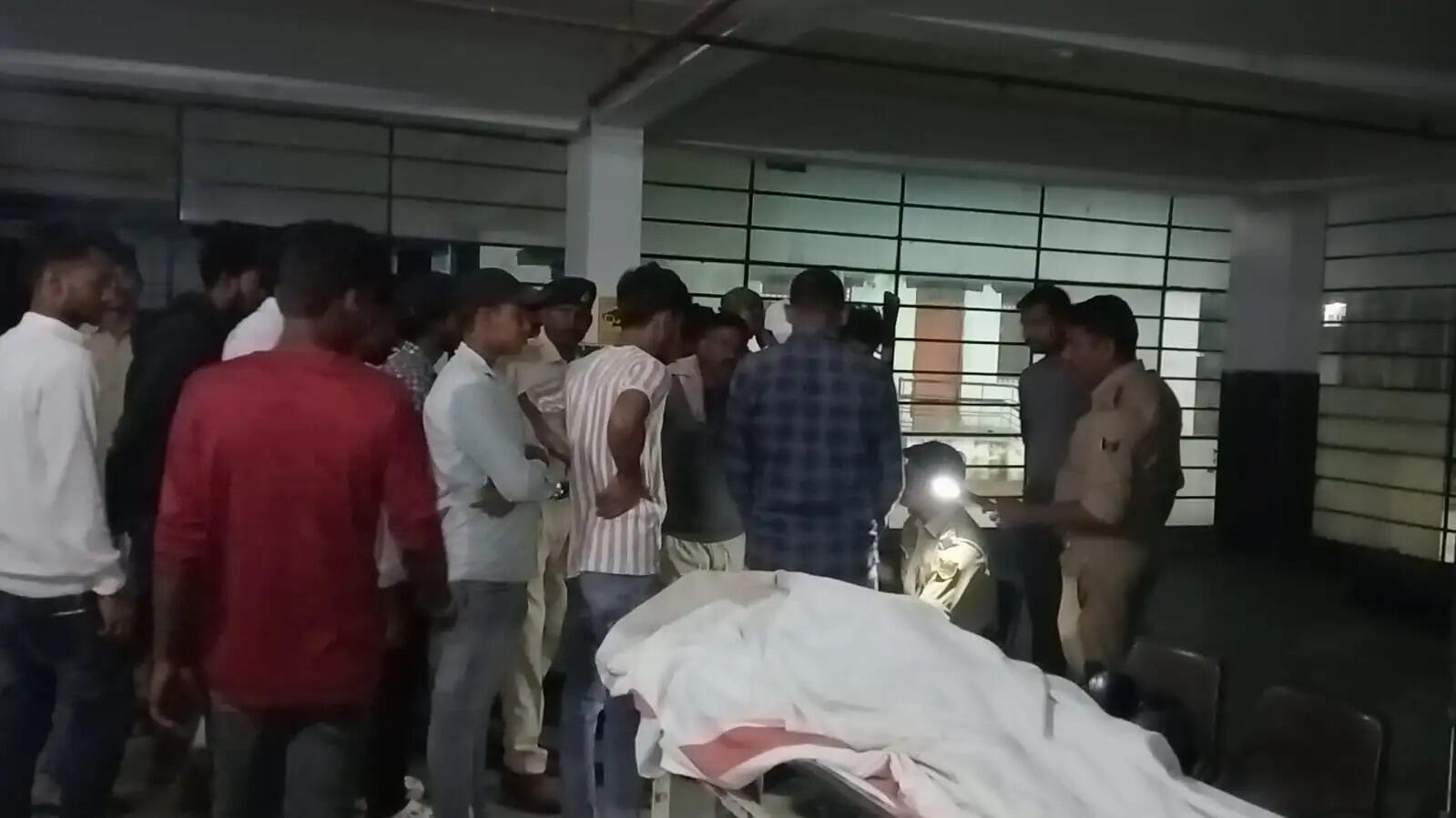 बिहार के सुपौल जिले में युवक की गला रेतकर हत्या, जांच में जुटी पुलिस