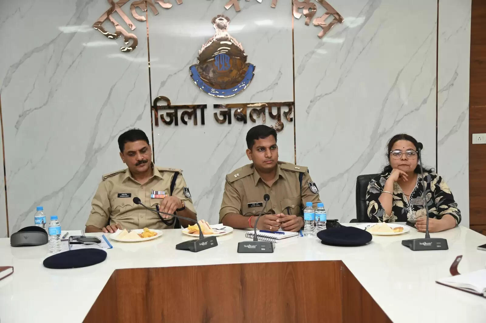कंट्रोल रूम में बैंक सुरक्षा को लेकर अहम बैठक, पुलिस ने दिए सख्त निर्देश