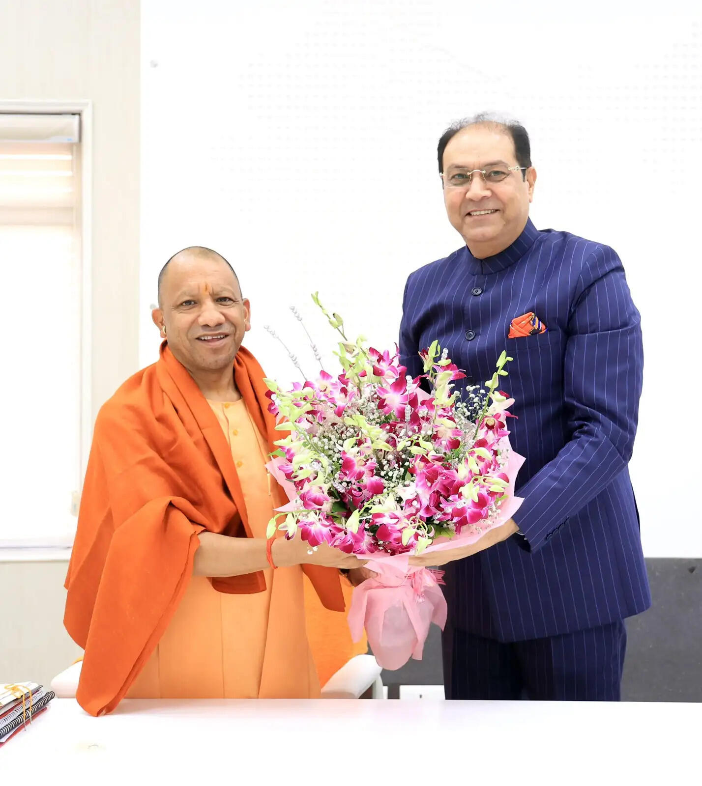 मुख्यमंत्री योगी एवं भाजपा प्रदेश संगठन महामंत्री धर्मपाल सिंह से अल्पसंख्यक आयोग के अध्यक्ष मोहसिन रज़ा ने की शिष्टाचार भेंट