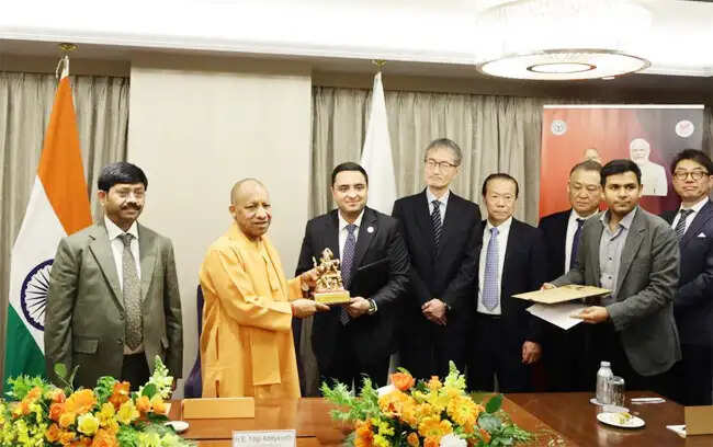 टोक्यो में यूपी निवेश रोड शो में इंडस्ट्री लीडर्स ने कहा- योगी सरकार ने बना दिया यूपी को निवेश का सबसे भरोसेमंद गंतव्य