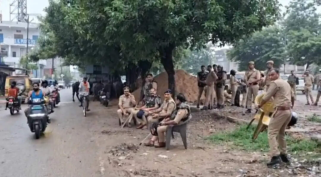 नगर निगम और पुलिस टीम पर हमला करने वाले चार आरोपित गिरफ्तार