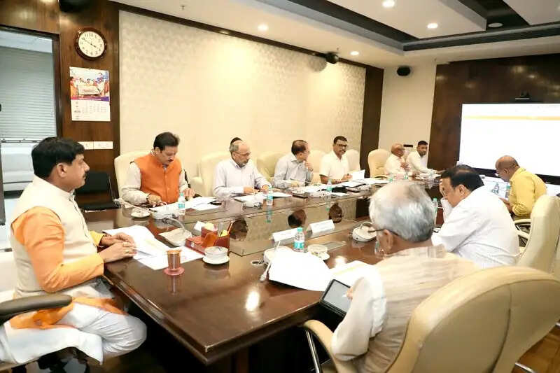 कौशल विकास और पर्यटन विभाग युवाओं के रोजगार के लिए समन्वयपूर्वक करें प्रबंध : मुख्यमंत्री डॉ. यादव