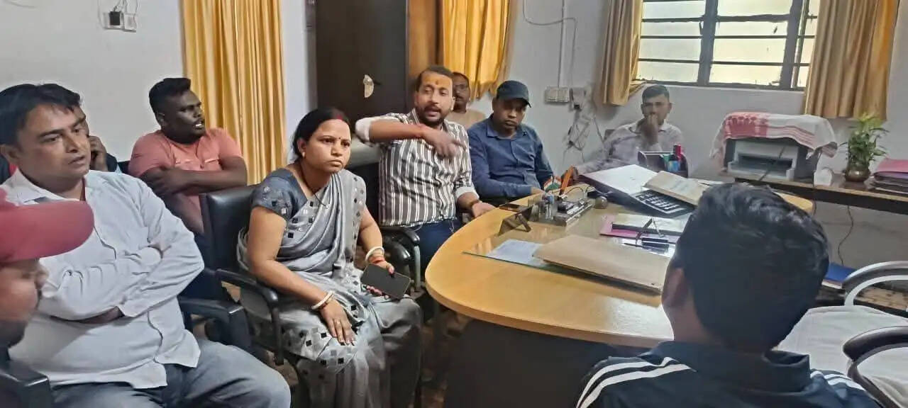 युवक पर हुए हमले के विरोध में हिंदू संगठनों ने की आलोचना, सांसद ने भेजी टीम