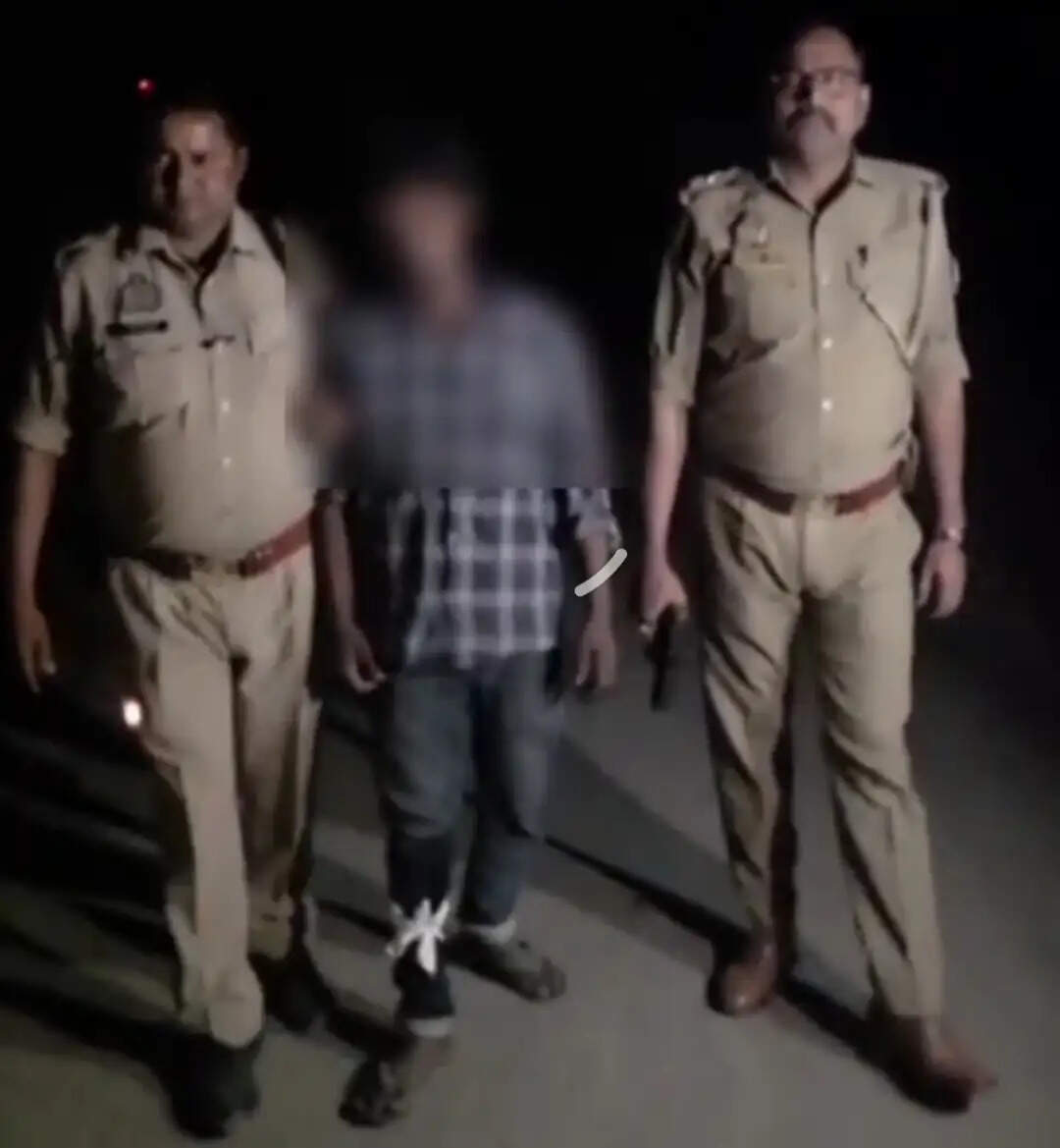 सुलतानपुर : दुर्घटना ग्रस्त वाहन से 6.5 किलो गांजा बरामद, दो तस्कर गिरफ्तार