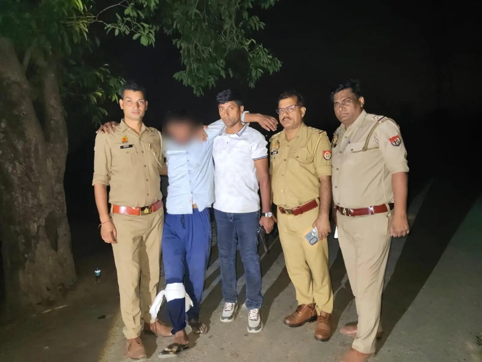 बागपत की खेकड़ा पुलिस की मुठभेड़ में बदमाश घायल