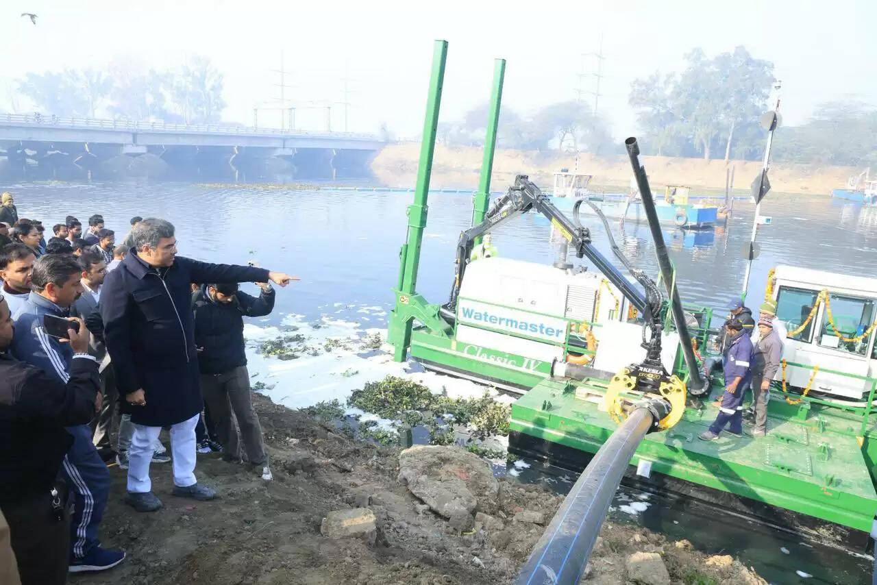(अपडेट) ‘वॉटर मास्टर’ का जलावतरण, यमुना को निर्मल बनाने की सशक्त शुरूआतः प्रवेश साहिब सिंह