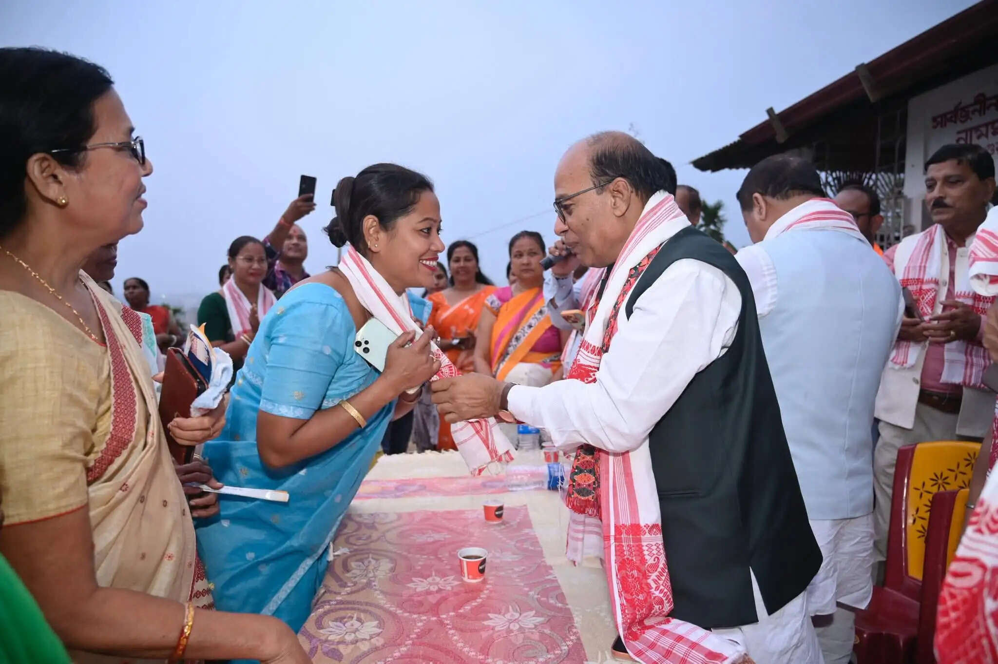 चुनाव 26: मध्य गुवाहाटी में भाजपा की जनसभा में उमड़ा जनसैलाब, विजय गुप्ता ने विकास जारी रखने का किया वादा