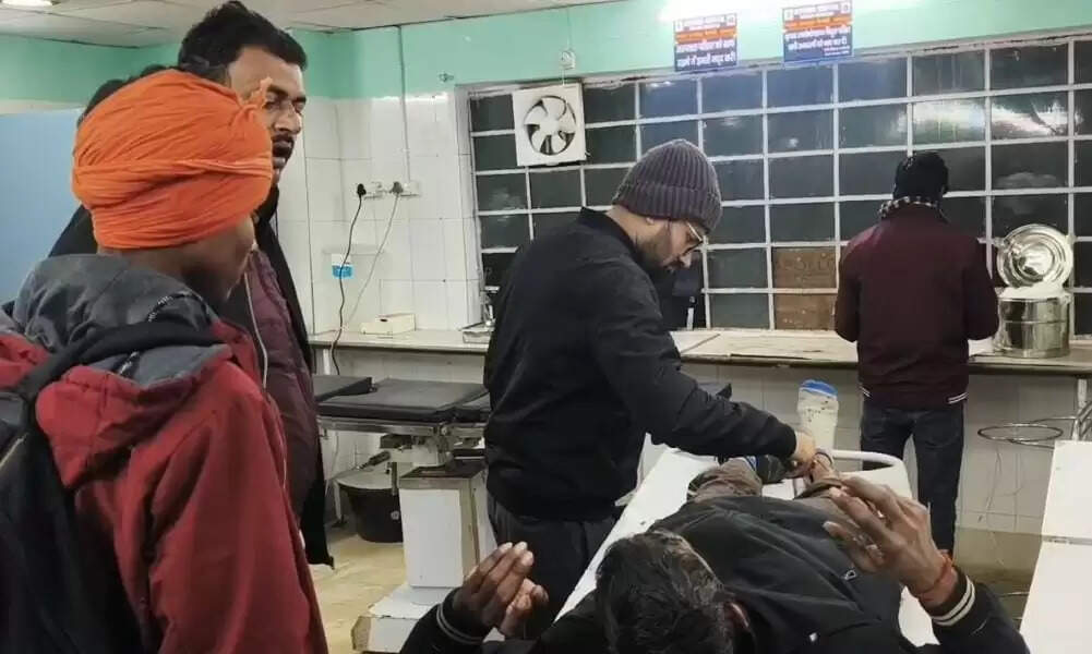 सड़क दुघर्टना में बाइक सवार घायल