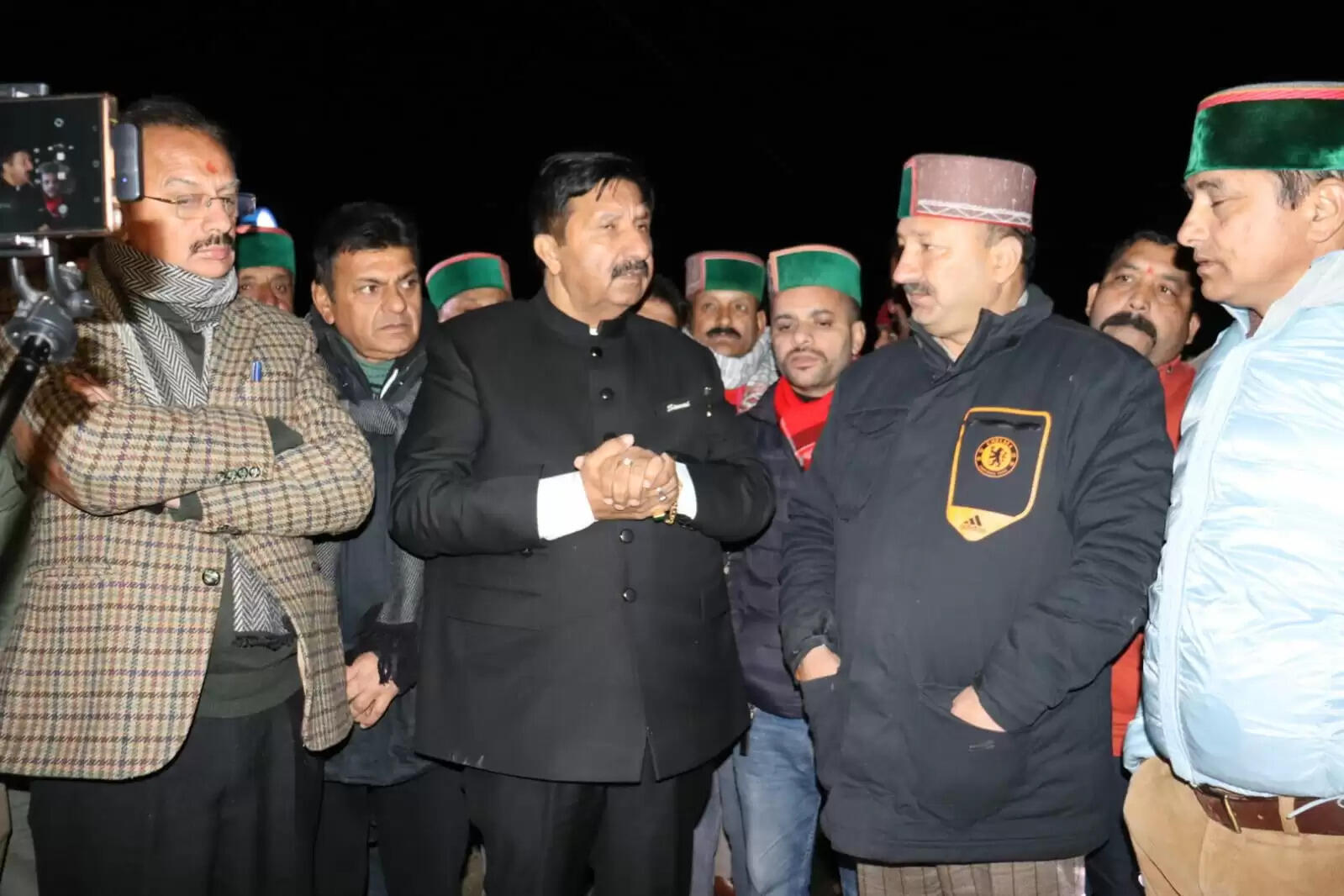 हरिपुरधार बस हादसे के घटनास्थल का उपमुख्यमंत्री ने किया निरीक्षण