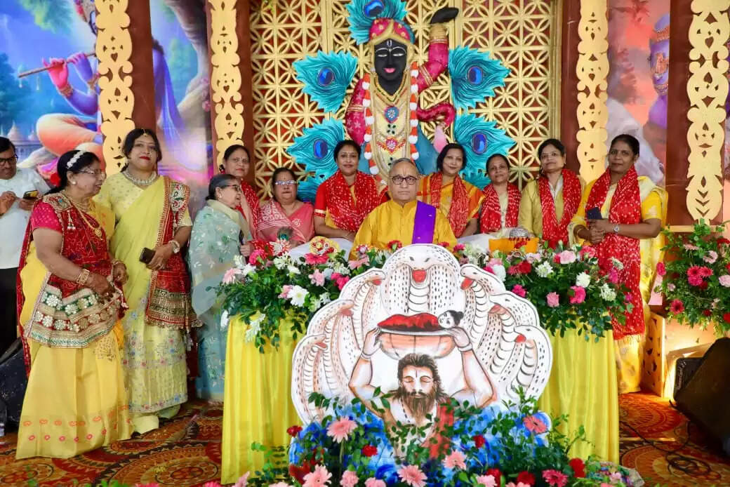 मानव को कमजोर करता है काम, क्रोध और लोभ : श्रीकांत शर्मा