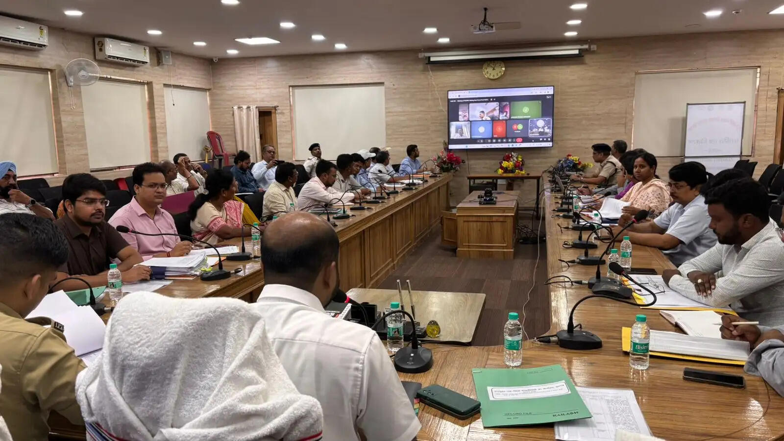 नशे के व्यापार में संलिप्त लोगों पर तत्काल हो कार्रवाई : डीसी