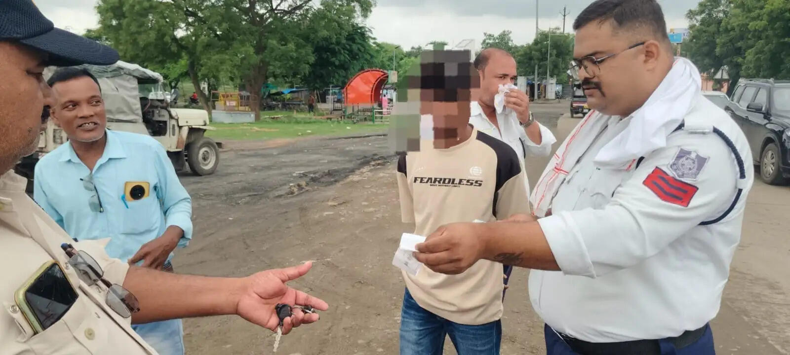 अनूपपुर: स्कूली वाहनों पर कार्रवाई: 47 चालान से 1.32 लाख जुर्माना, 12 नाबालिग चालक भी पकड़े गए