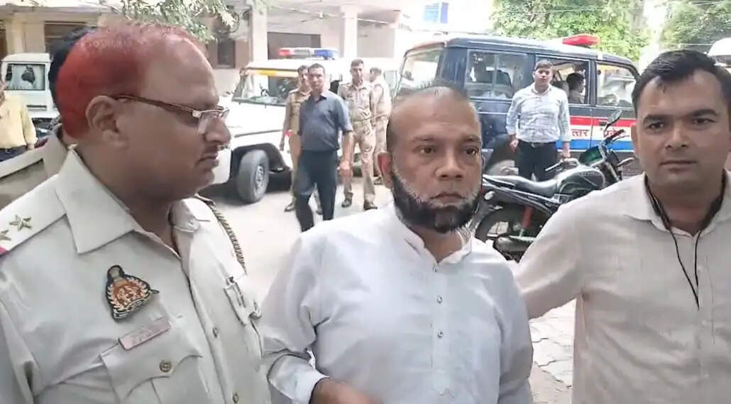 तीन हजार करोड़ के संदिग्ध ट्रांजैक्शन नेटवर्क का खुलासा, इनामी महफूज अली उर्फ पप्पू छुरी गिरफ्तार