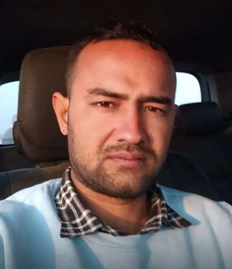 बागपत में एक लाख रुपये की रिश्वत लेते संविदाकर्मी गिरफ्तार