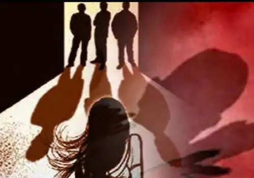 नाबालिग से गैंगरेप मामले के एक नाबालिग सहित चार आरोपित गिरफ्तार