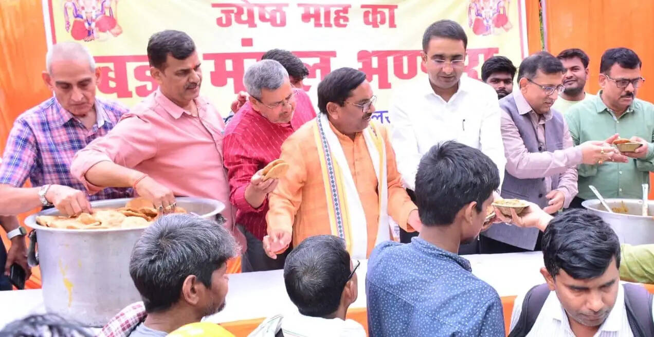 ज्येष्ठ माह में हनुमान जी कृपा से भंडारे का आयोजन राजधानी लखनऊ की अनूठी परंपरा : ब्रजेश पाठक