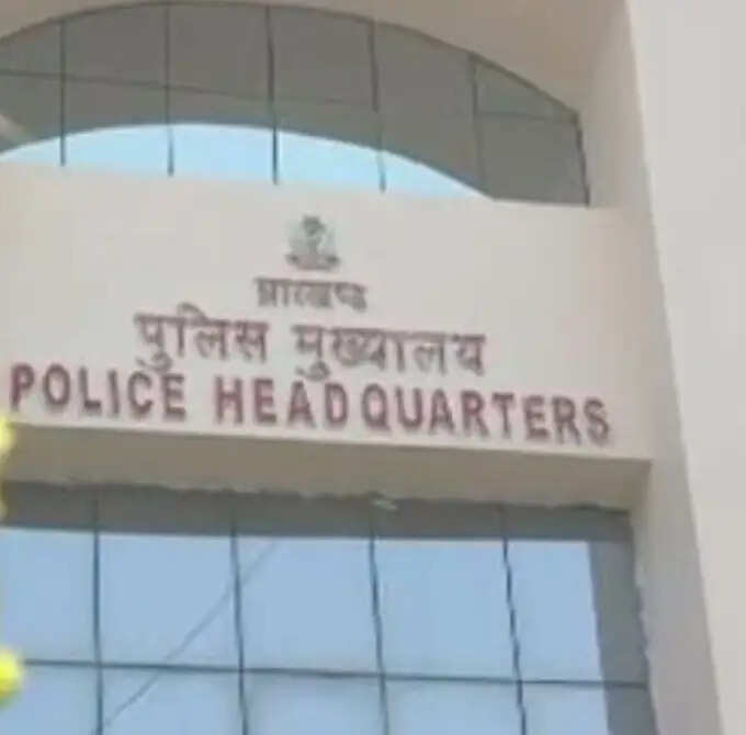 होली पर पुलिसवालों को नहीं मिलेगी छुट्टी, पुलिस मुख्यालय ने जारी किया निर्देश