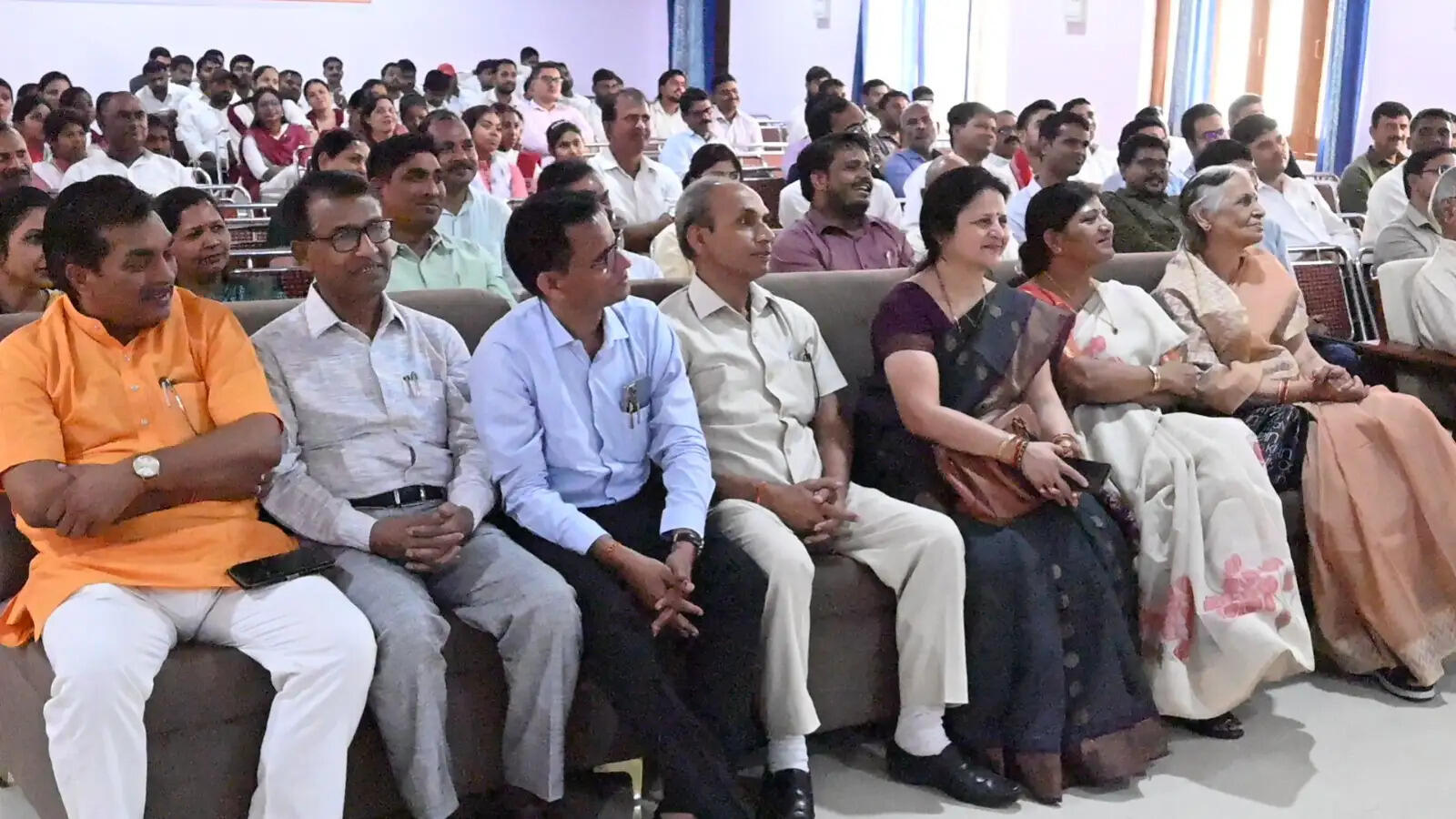 मूल्यों और सांस्कृतिक जड़ों से जुड़कर ही लोकतंत्र होगा समावेशी: प्रो. वंदना सिंह