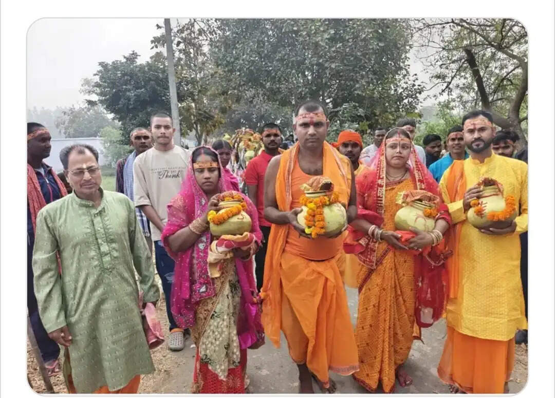 अमावां में भक्तिमय माहौल के बीच निकली भव्य कलश शोभा यात्रा