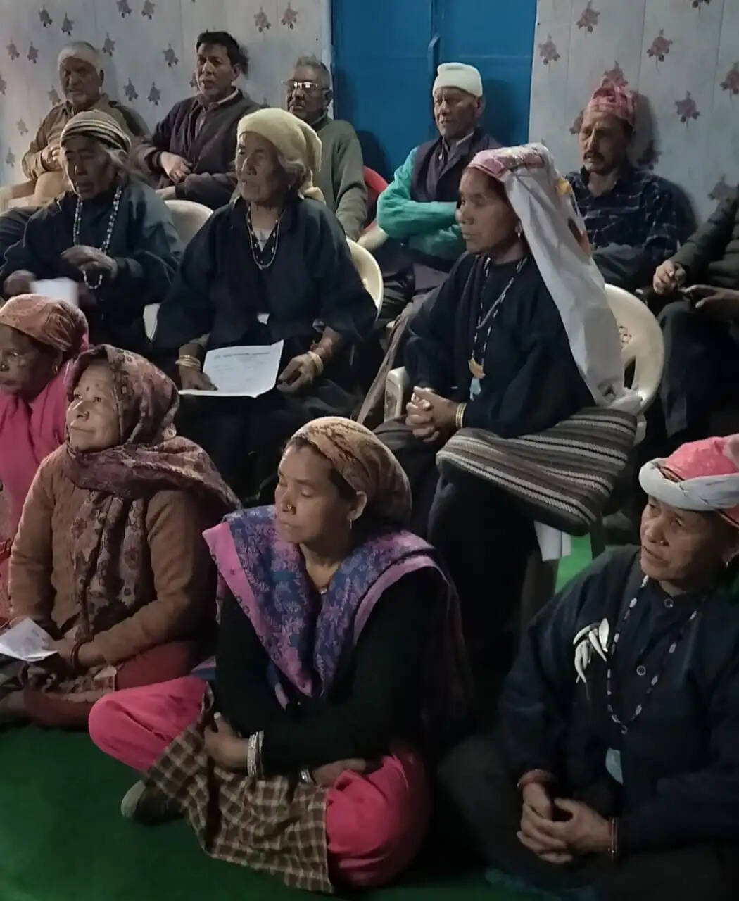 सुदूर मलारी गांव में लगा बहुउद्देशीय शिविर, ग्रामीणों को दी योजनाओं की जानकारी