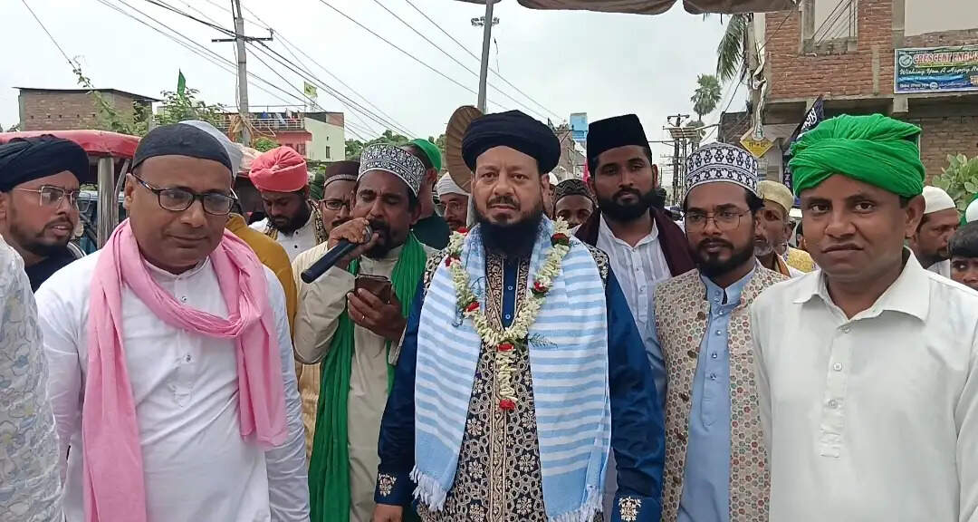 अमन, चैन और भाईचारे के संदेश के साथ भागलपुर में धूमधाम से मनाया गया मिलाद-उन-नबी