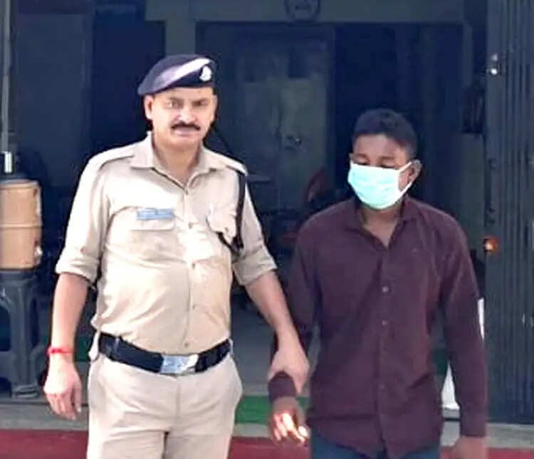 नाबालिग से दुष्कर्म के बाद जान से मारने की कोशिश, जंगल में फेंककर फरार हुआ आरोपित गिरफ्तार