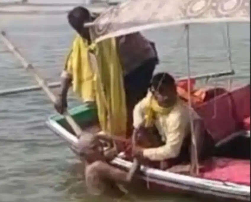 विंध्याचल धाम में नाविकों की सूझबूझ से बची दो श्रद्धालुओं की जान