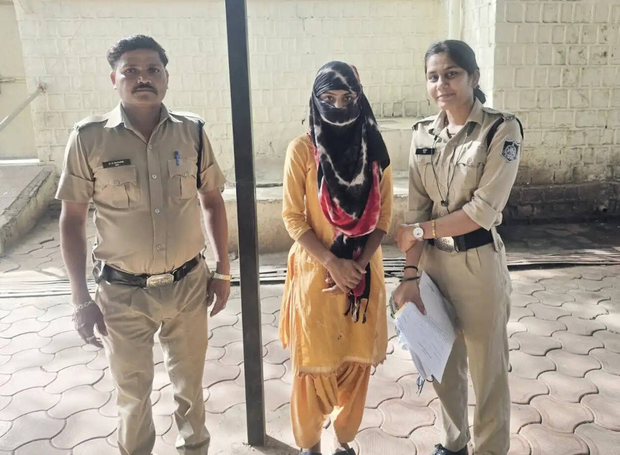 लुटेरी दुल्हन का हाईवे ड्रामा: शादी का झांसा देकर ठगी, बीच सड़क पर किया हंगामा