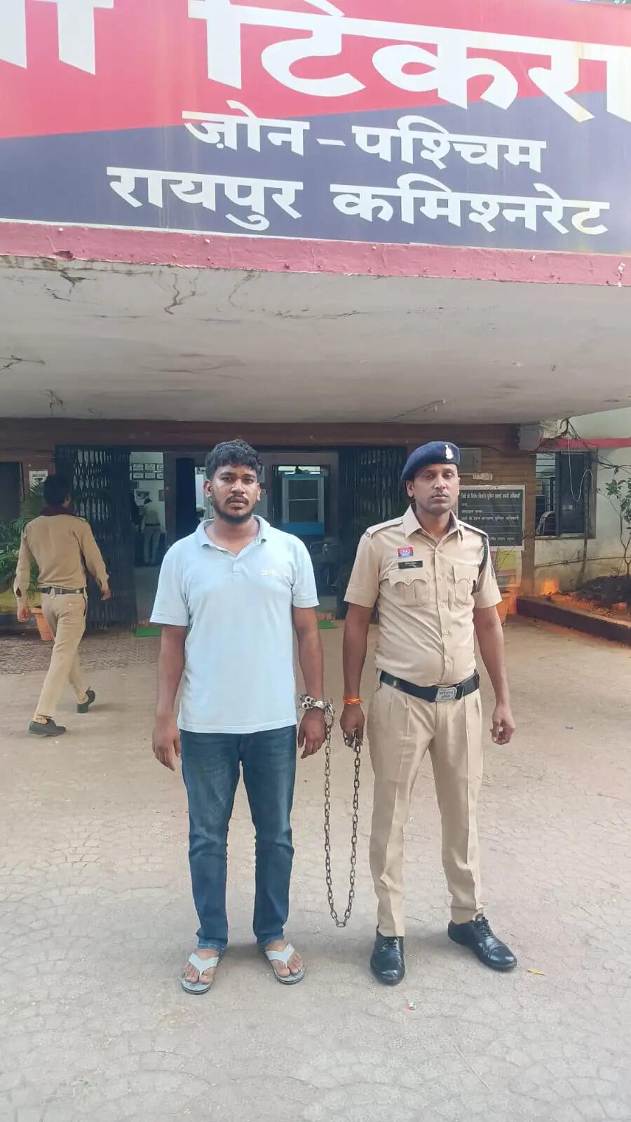 रायपुर में 2 किलो गांजा के साथ युवक गिरफ्तार, कीमत 1.03 लाख रुपये