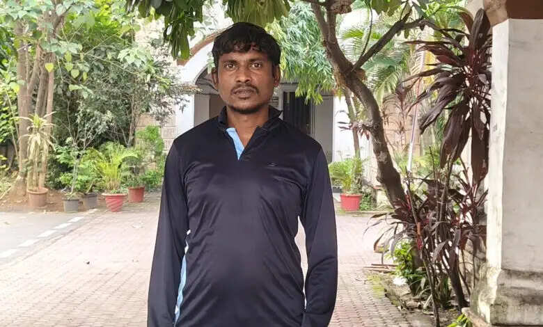 नाबालिग से अश्लील इशारे करने के आरोप में युवक गिरफ्तार