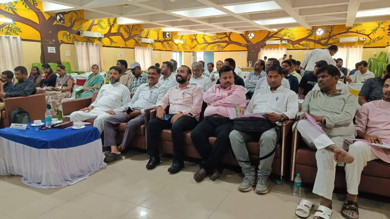 स्वच्छ शहर के लिए जनप्रतिनिधियों को मिला ठोस अपशिष्ट प्रबंधन नियमावली-2026 का प्रशिक्षण