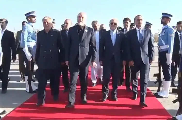 इस्लामाबाद शांति वार्ता के बाद ईरानी प्रतिनिधिमंडल रवाना, कई शीर्ष नेताओं ने दी विदाई